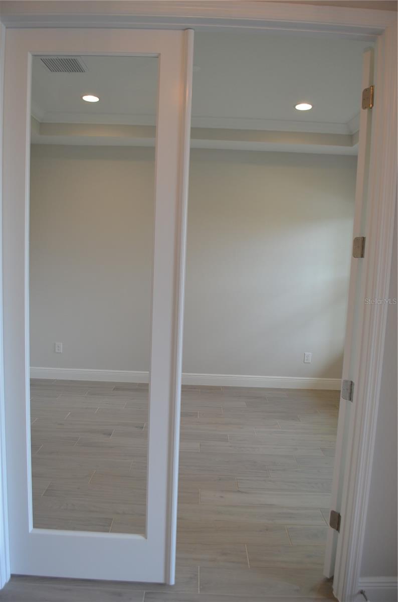 Listing photo id 13 for 35311 Big Hawk Drive