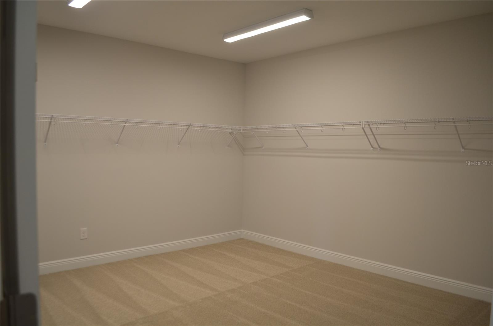 Listing photo id 22 for 35311 Big Hawk Drive