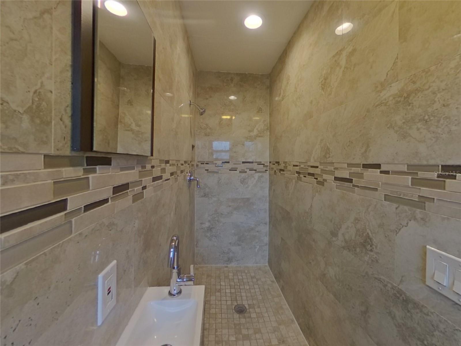 Image 8 of 15 For 4980 94th Avenue N