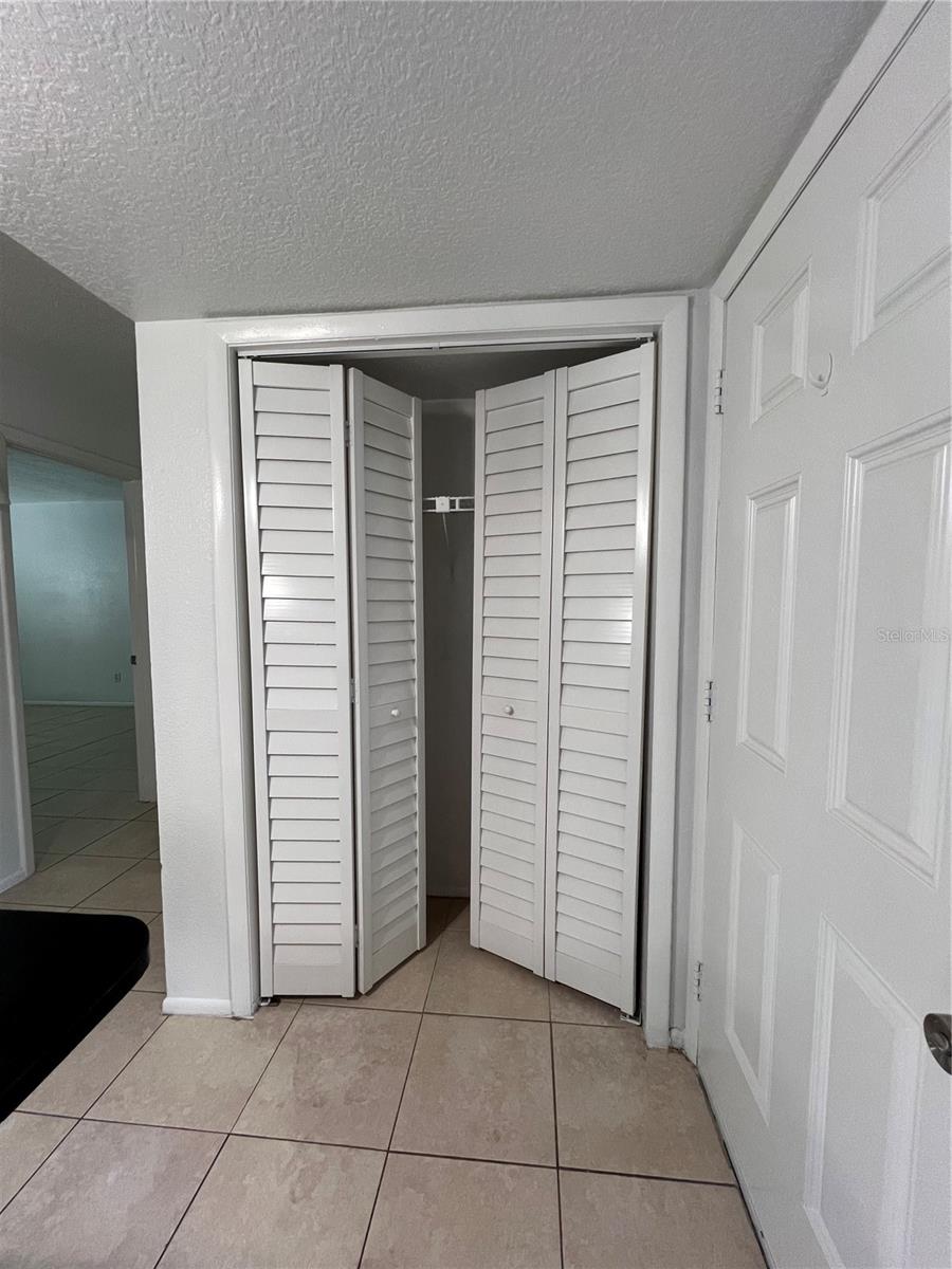 Image 10 of 30 For 2850 Somerset Park Drive 203
