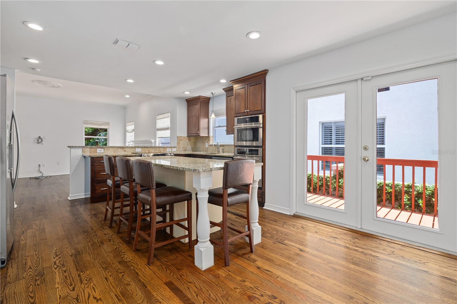 Image 12 of 43 For 2709 Bay Avenue