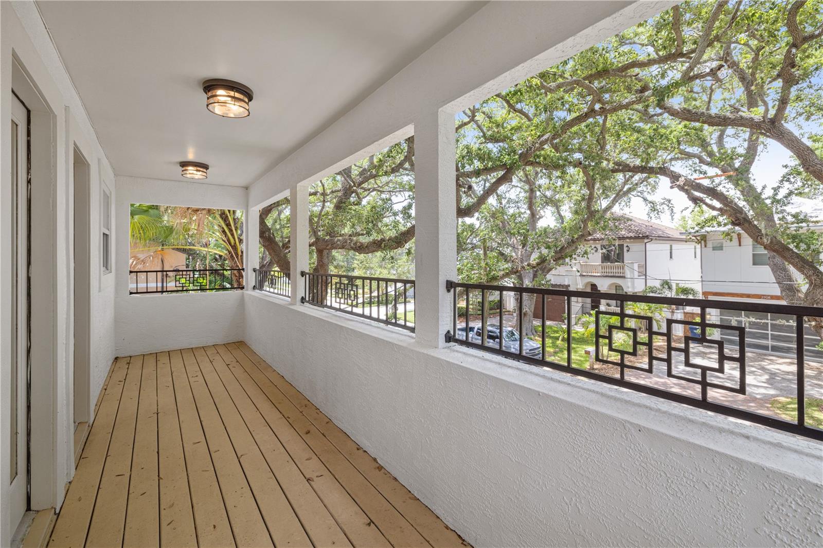 Image 21 of 43 For 2709 Bay Avenue