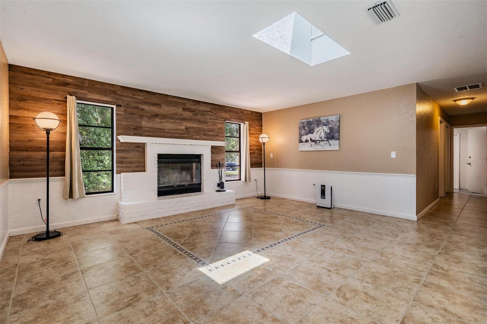 Image 23 of 45 For 13167 Roseanna Drive