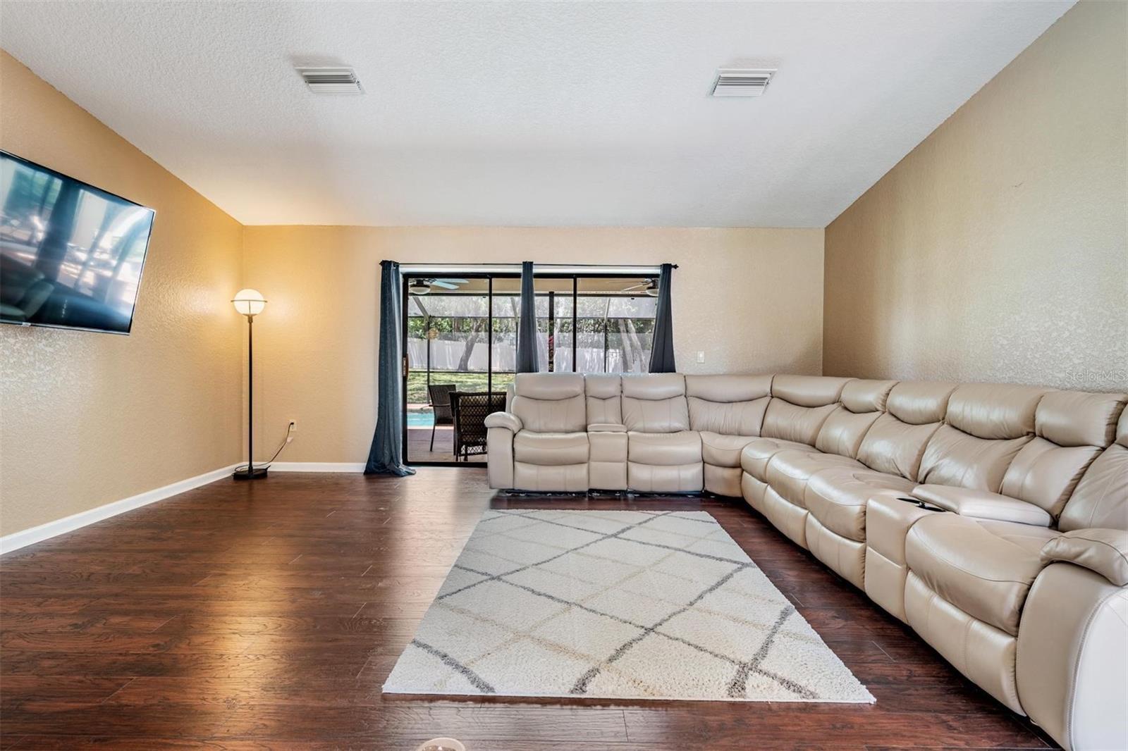 Image 5 of 45 For 13167 Roseanna Drive