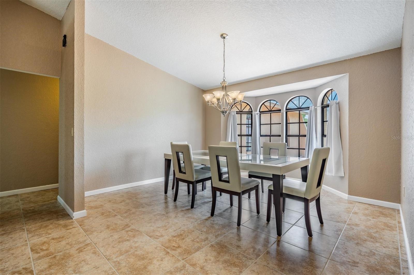Image 7 of 45 For 13167 Roseanna Drive