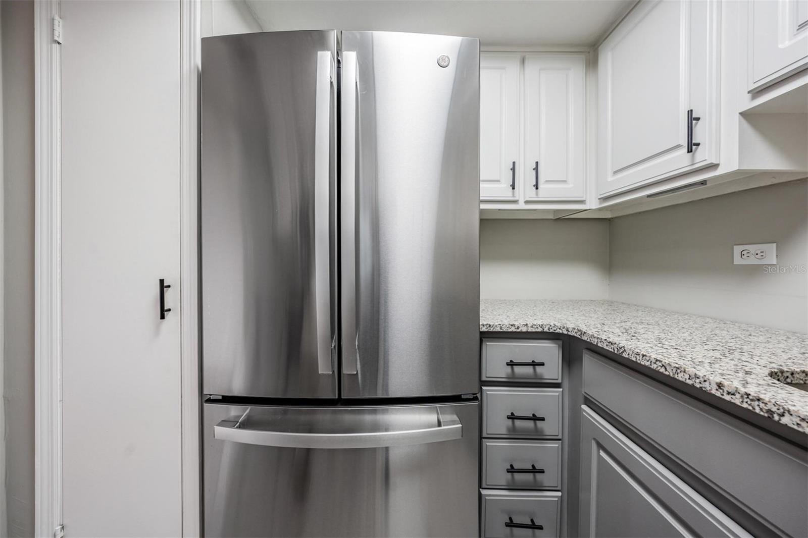 Image 18 of 39 For 2901 26th Street W 301