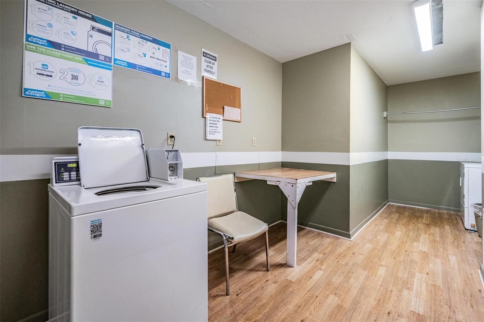 Image 30 of 39 For 2901 26th Street W 301