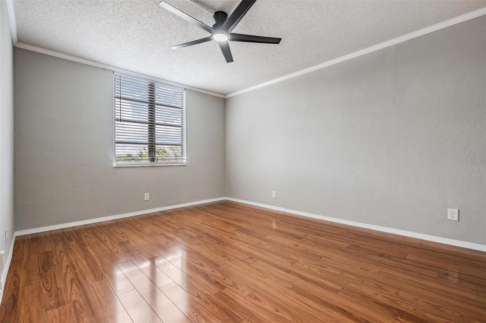 Image 7 of 39 For 2901 26th Street W 301