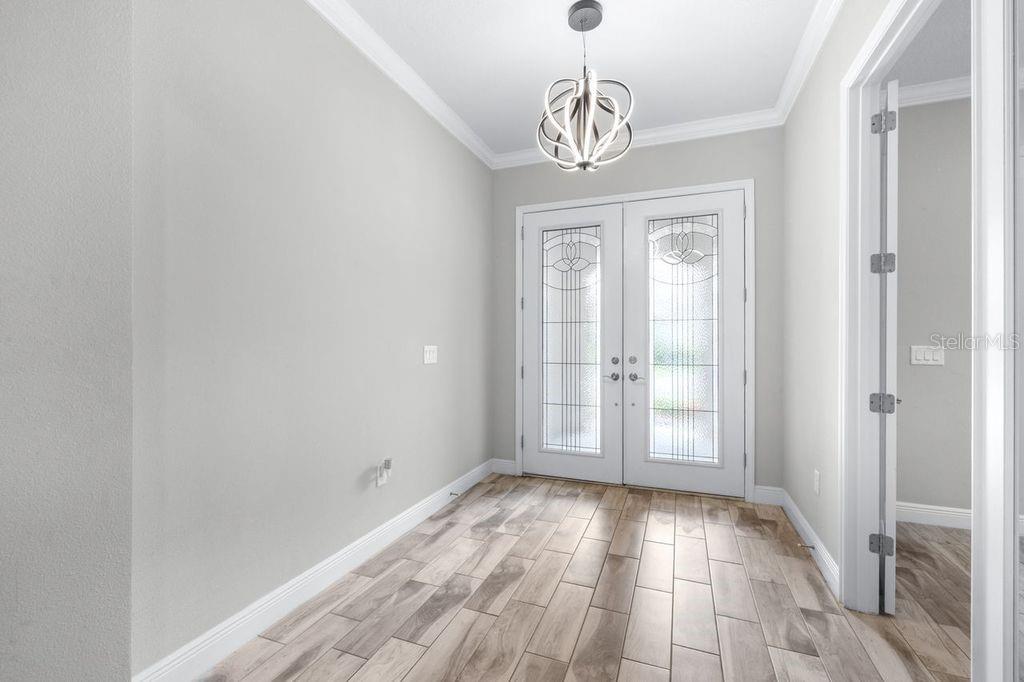 Image 4 of 65 For 21675 Amelia Rose Way