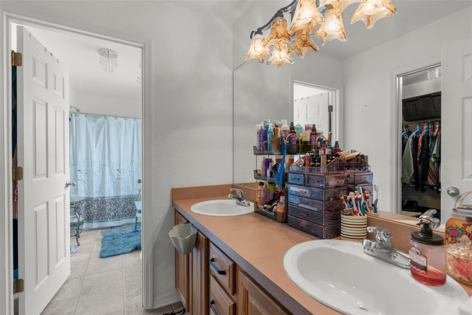 Image 13 of 40 For 10457 Cranston Street