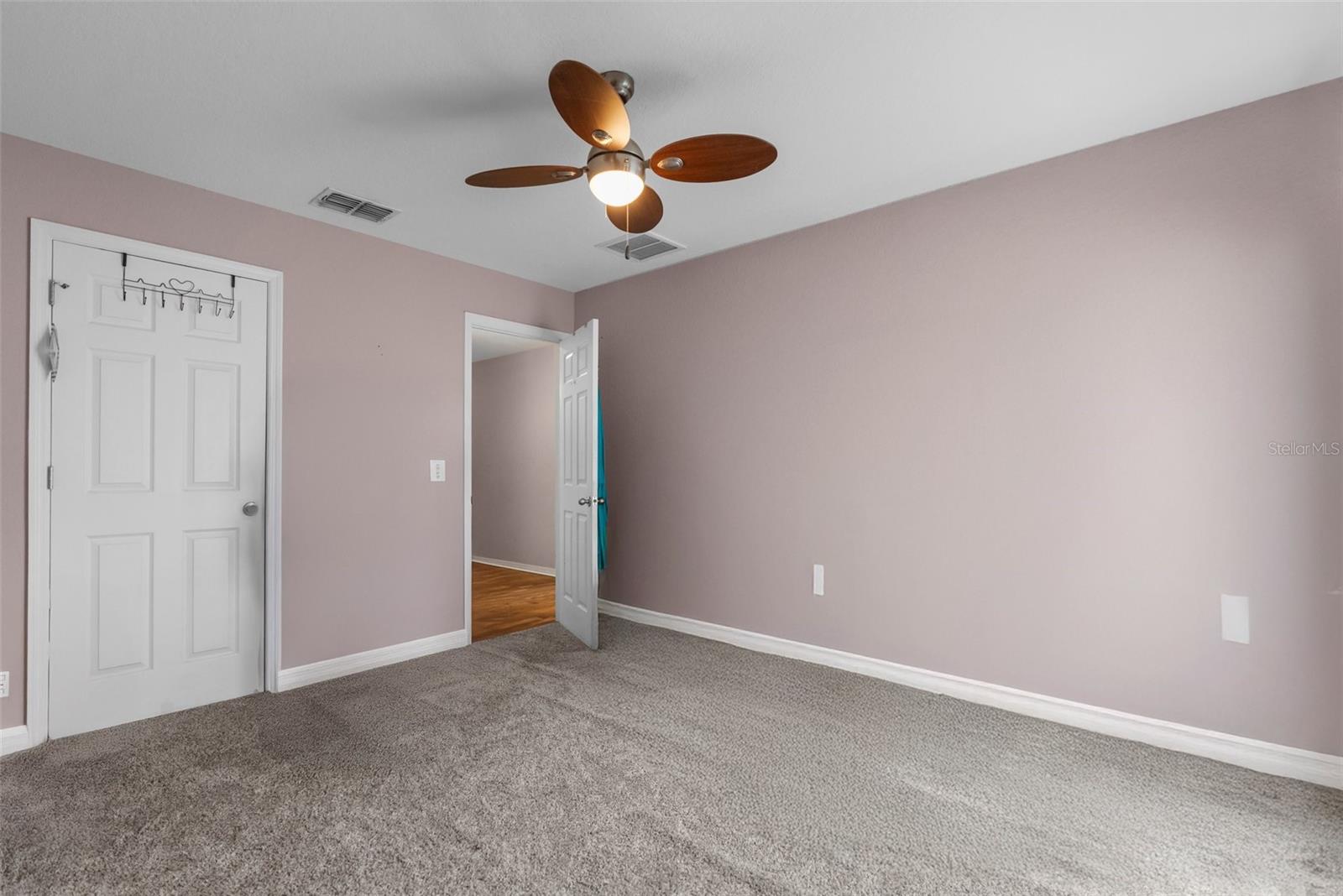 Image 22 of 40 For 10457 Cranston Street