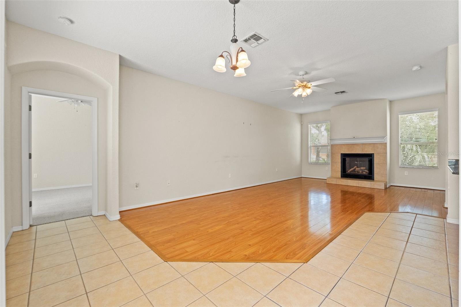 Image 17 of 62 For 4619 Bayridge Court