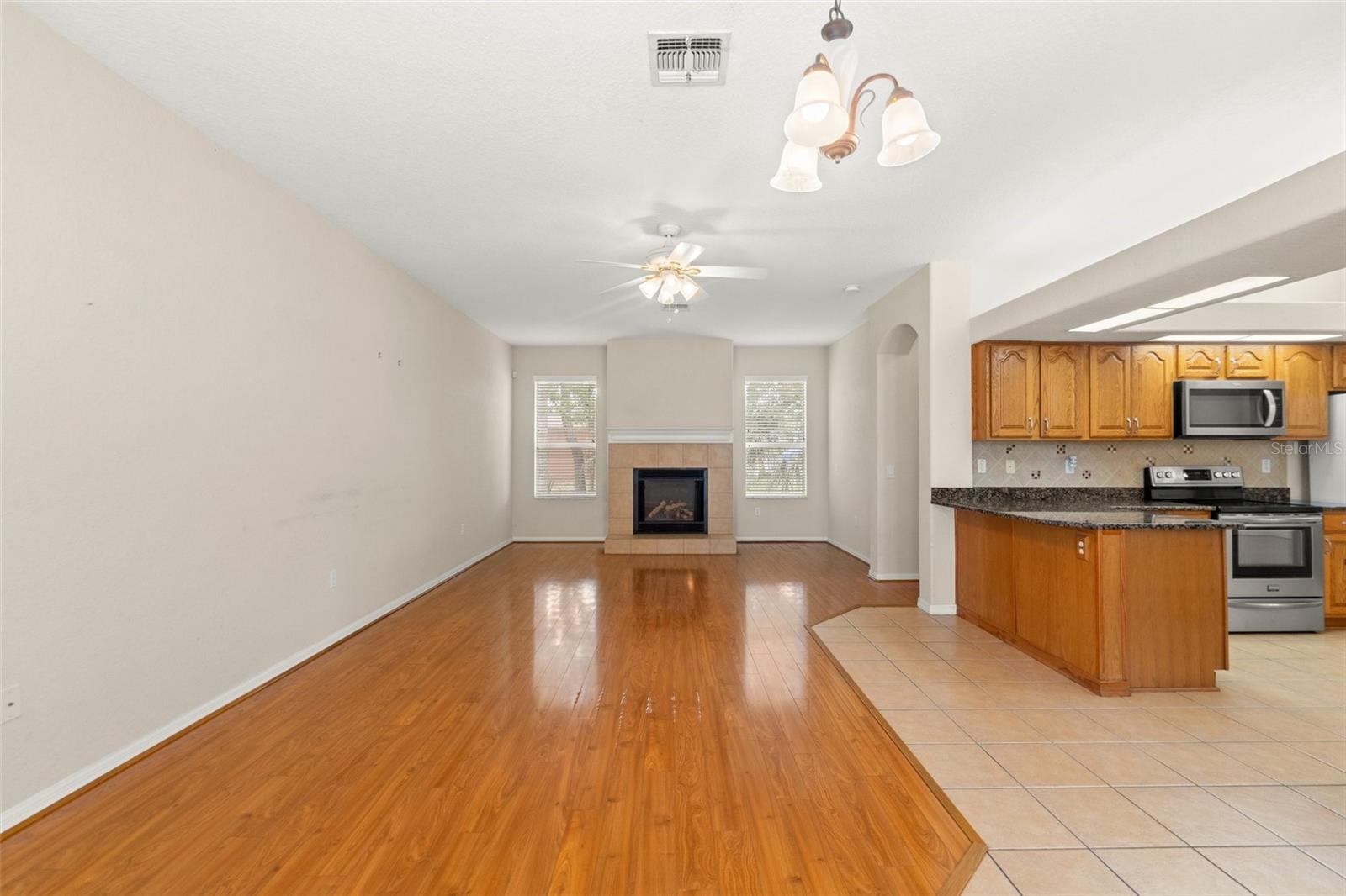 Image 18 of 62 For 4619 Bayridge Court