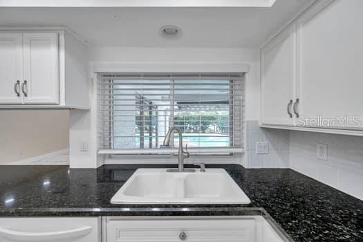 Image 24 of 58 For 2654 Augusta Drive N