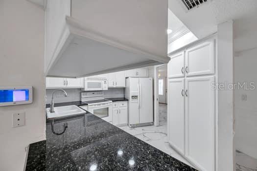 Image 28 of 58 For 2654 Augusta Drive N