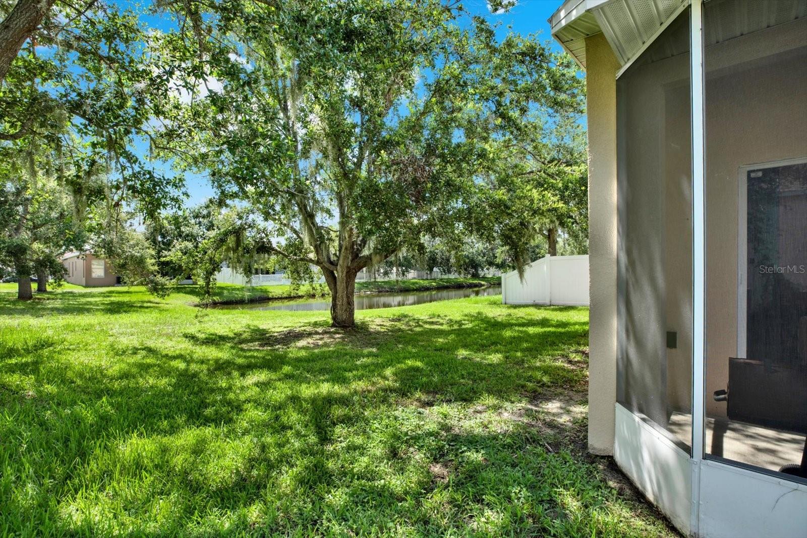 Image 17 of 26 For 406 Laguna Mill Drive