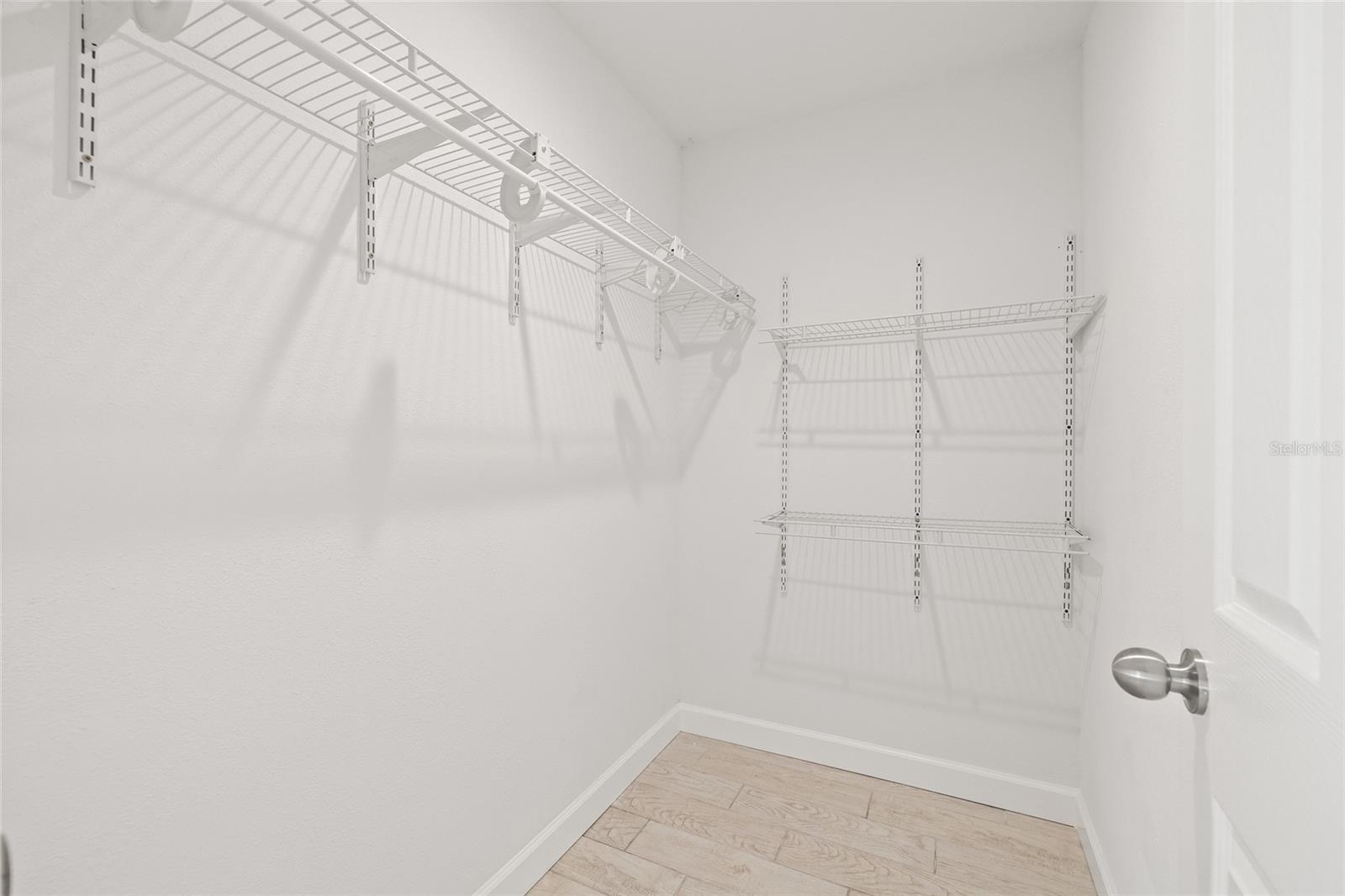 Image 21 of 38 For 6012 Flora Terrace