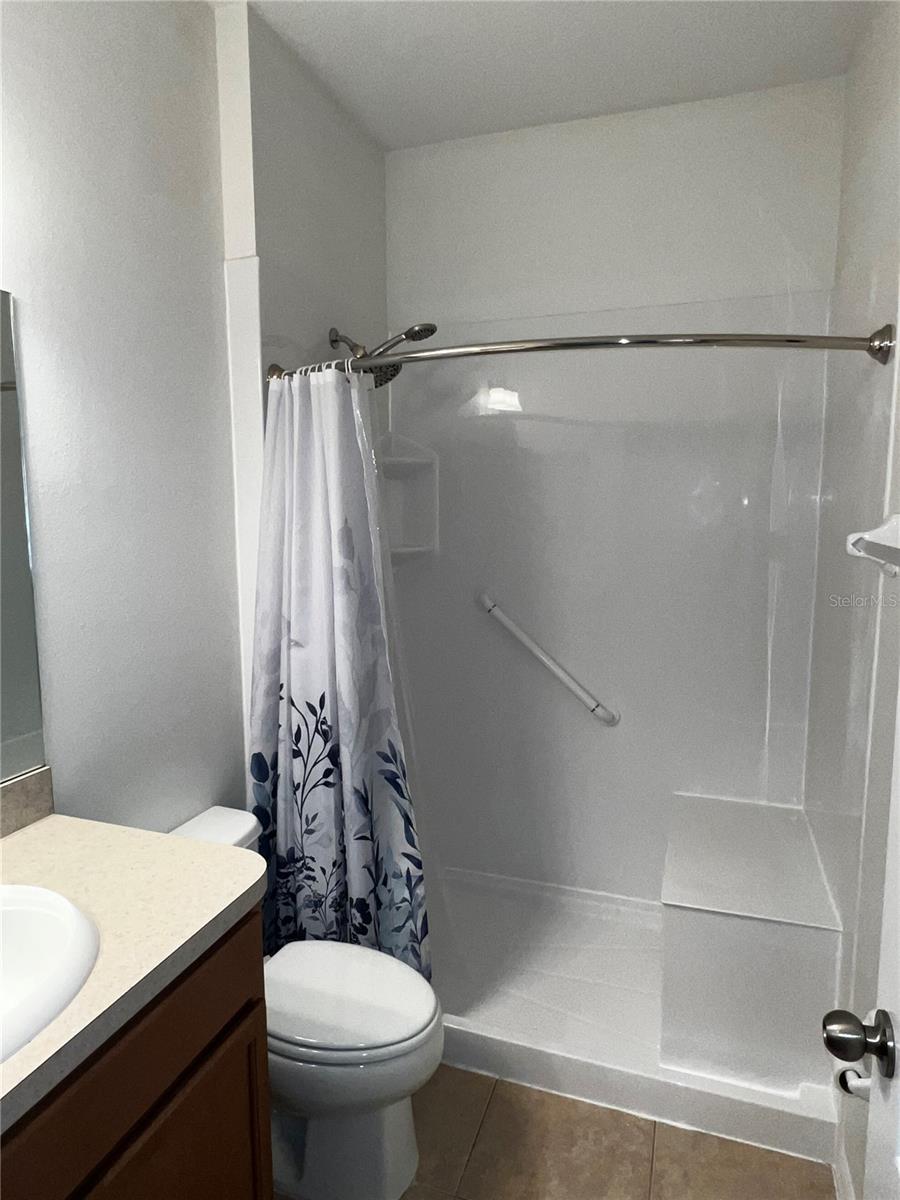 Image 33 of 62 For 518 Winthrop Drive