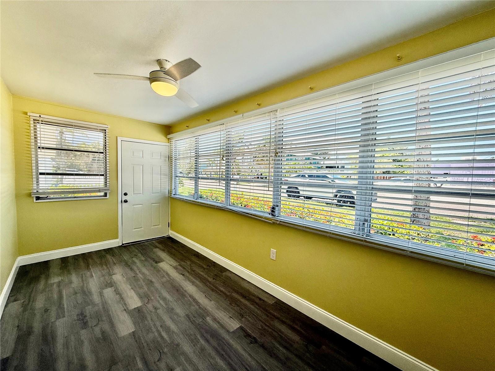 Image 12 of 31 For 104 15th Avenue