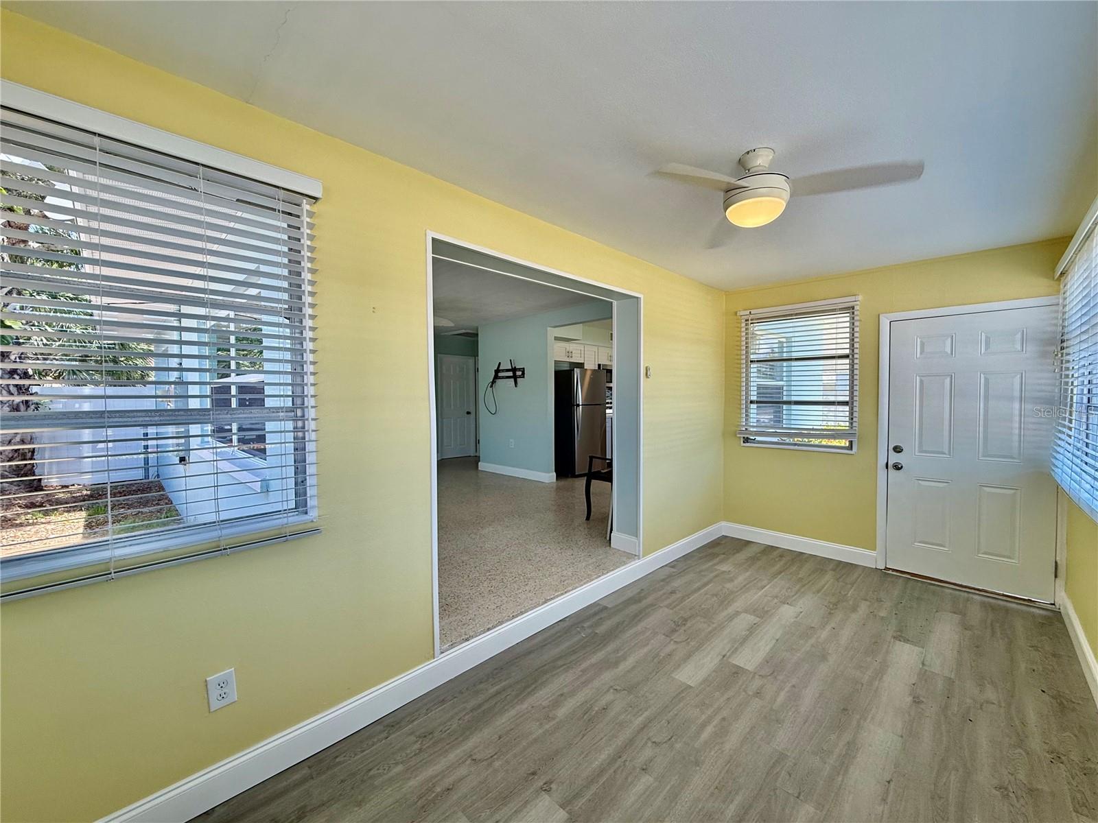Image 13 of 31 For 104 15th Avenue