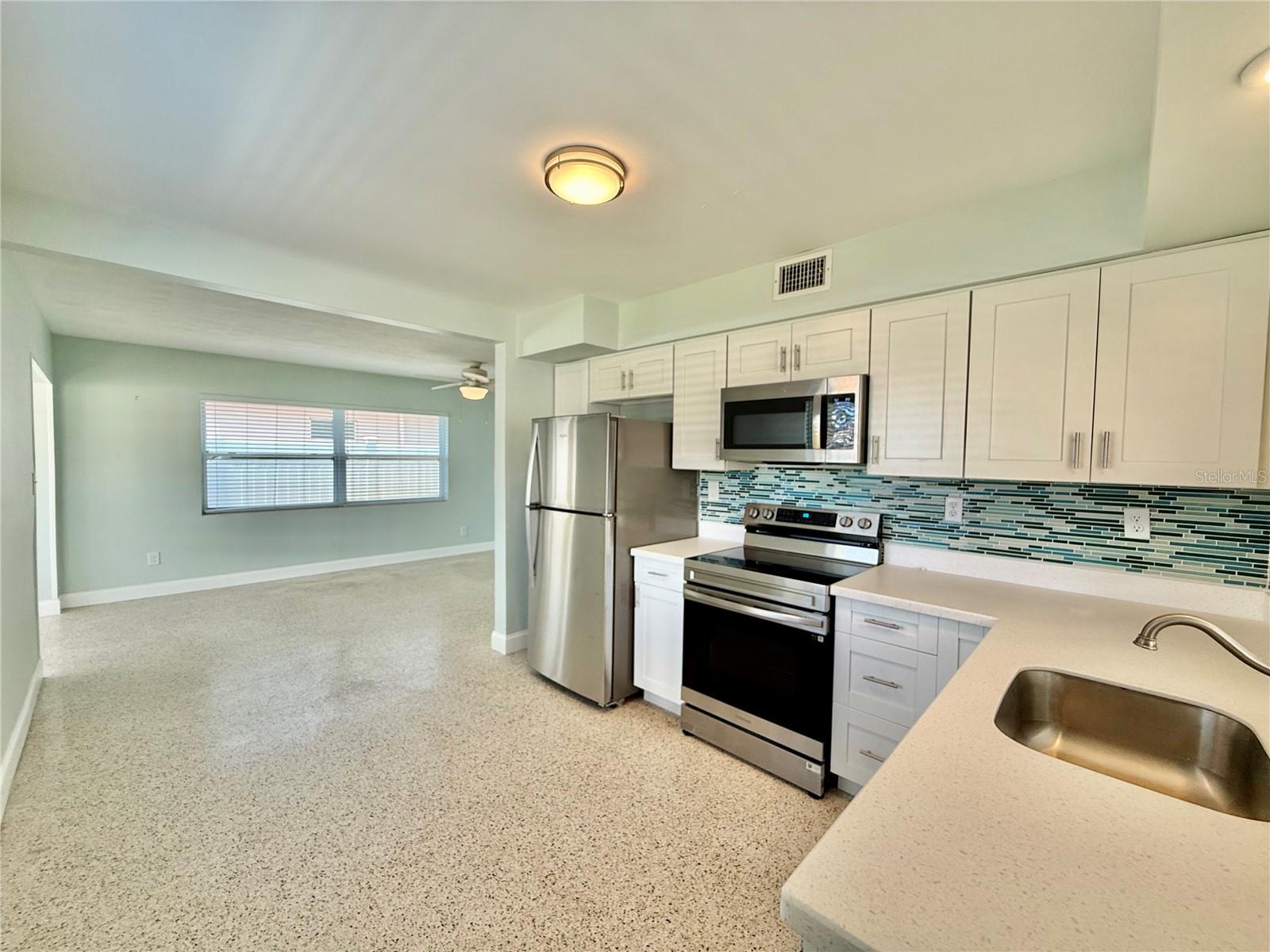 Image 4 of 31 For 104 15th Avenue