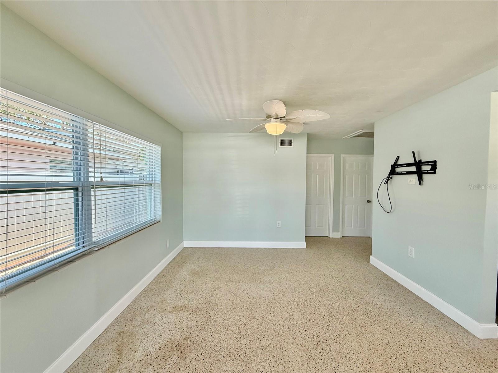 Image 7 of 31 For 104 15th Avenue