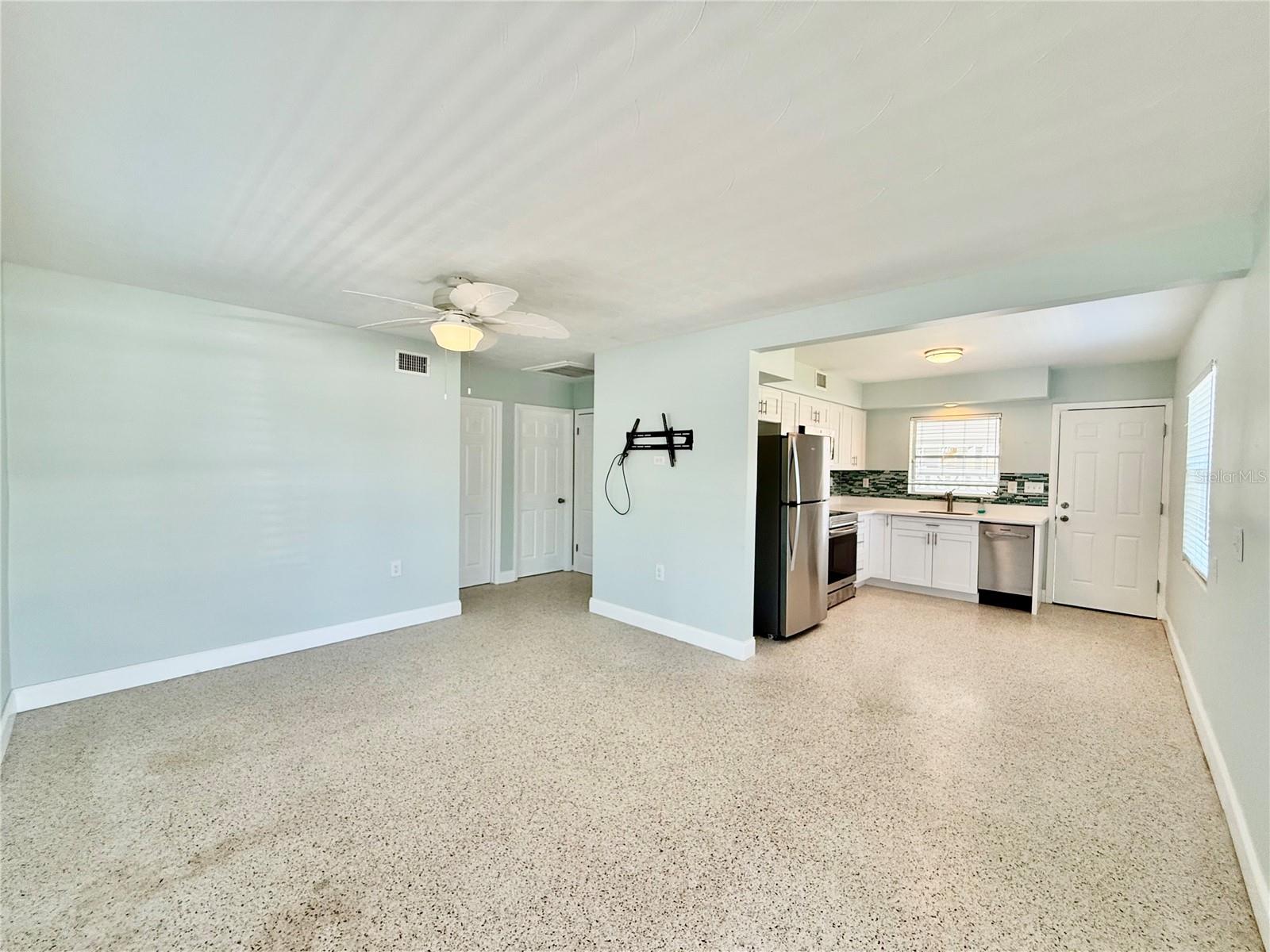 Image 8 of 31 For 104 15th Avenue