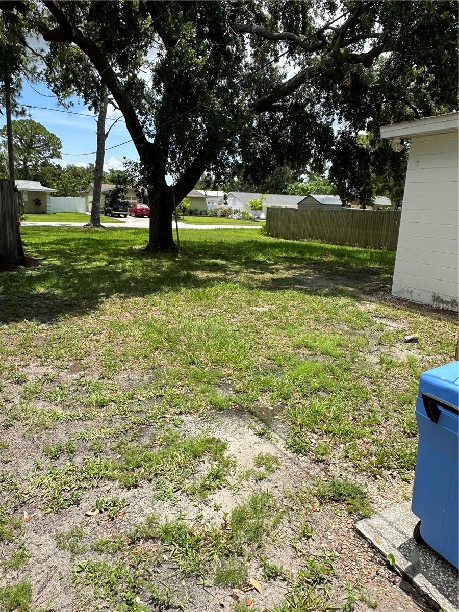 Image 22 of 24 For 7651 46th Way N