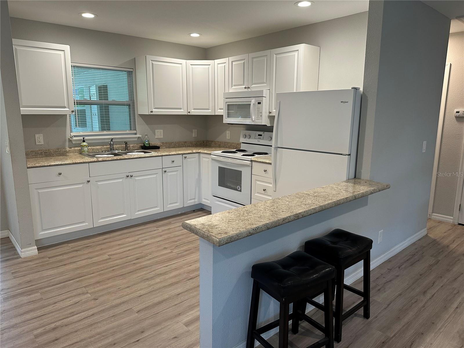 Image 3 of 24 For 7651 46th Way N