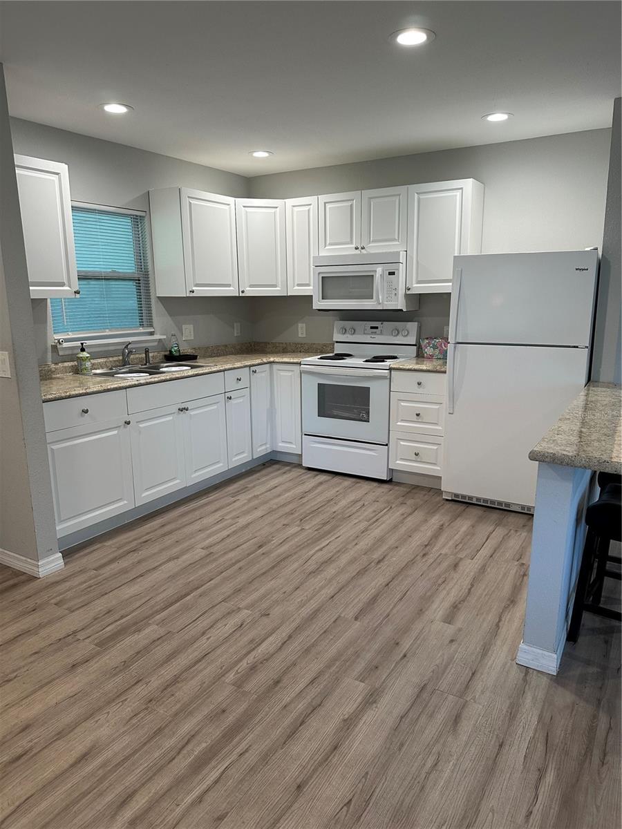Image 7 of 24 For 7651 46th Way N