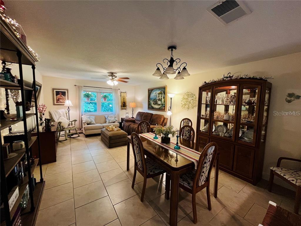 Image 14 of 58 For 2906 Silver Bell Court
