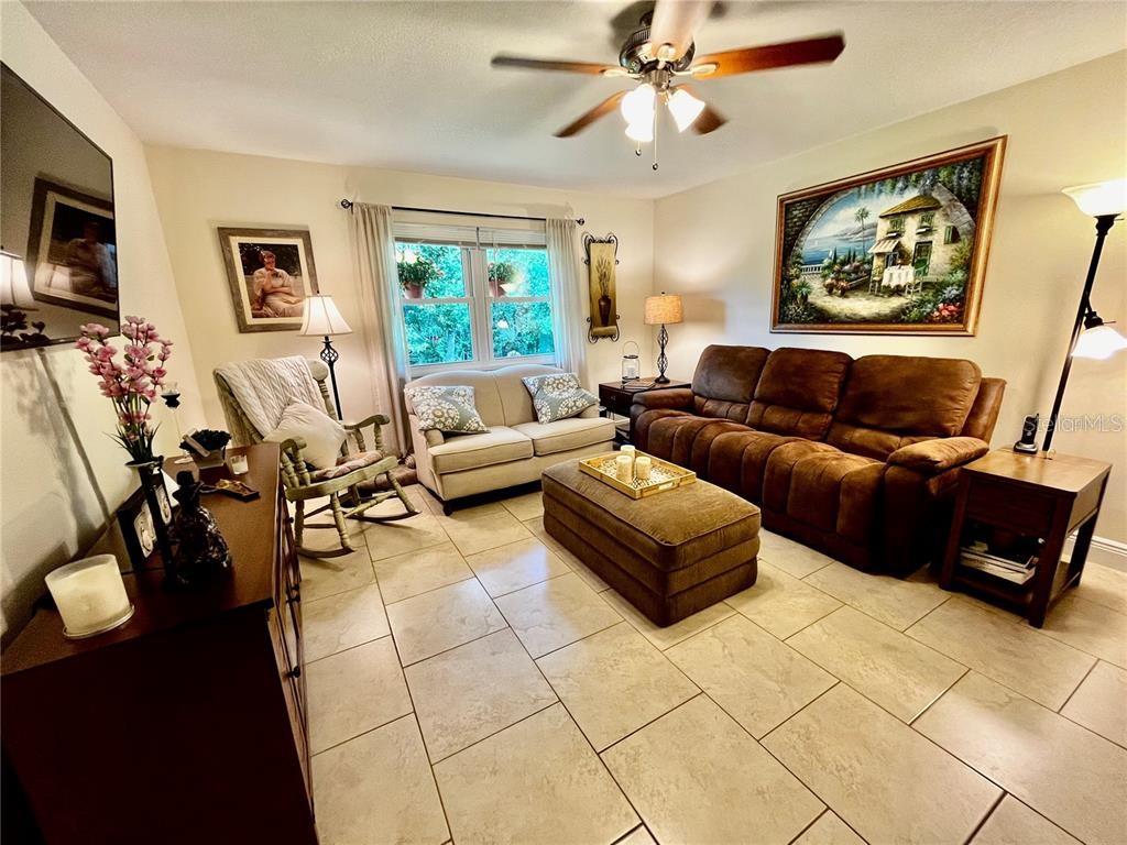 Image 17 of 58 For 2906 Silver Bell Court