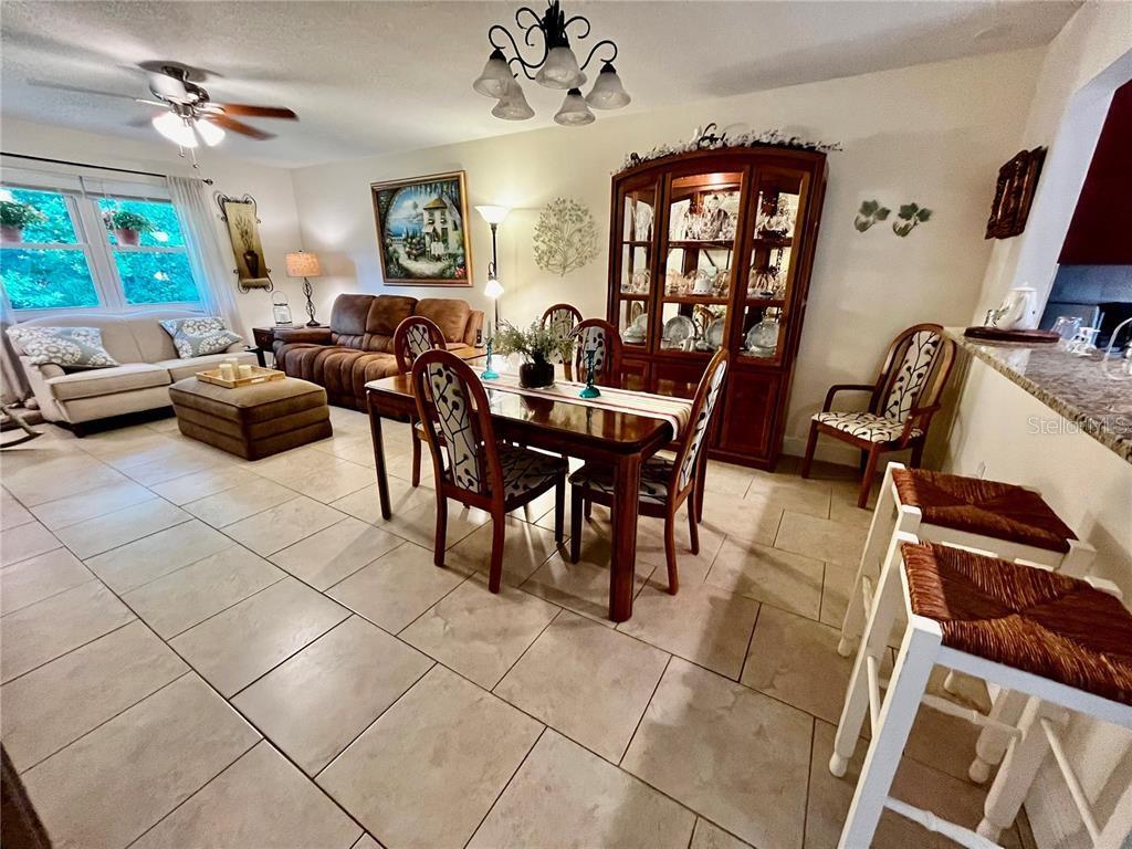 Image 18 of 58 For 2906 Silver Bell Court