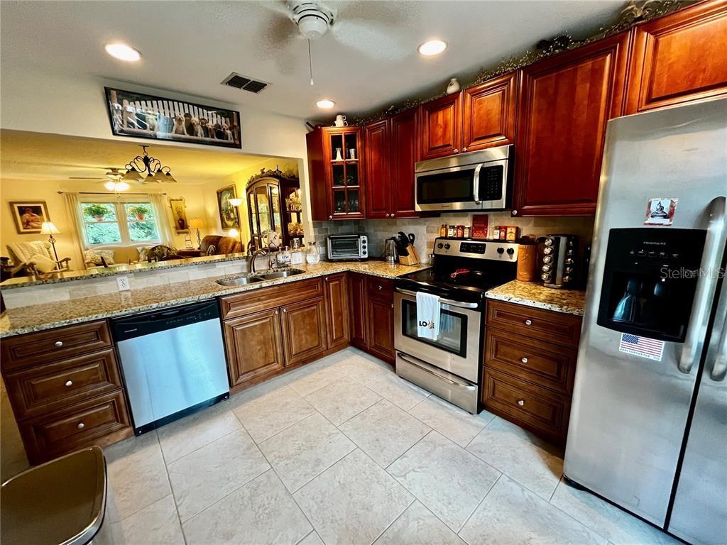 Image 7 of 58 For 2906 Silver Bell Court