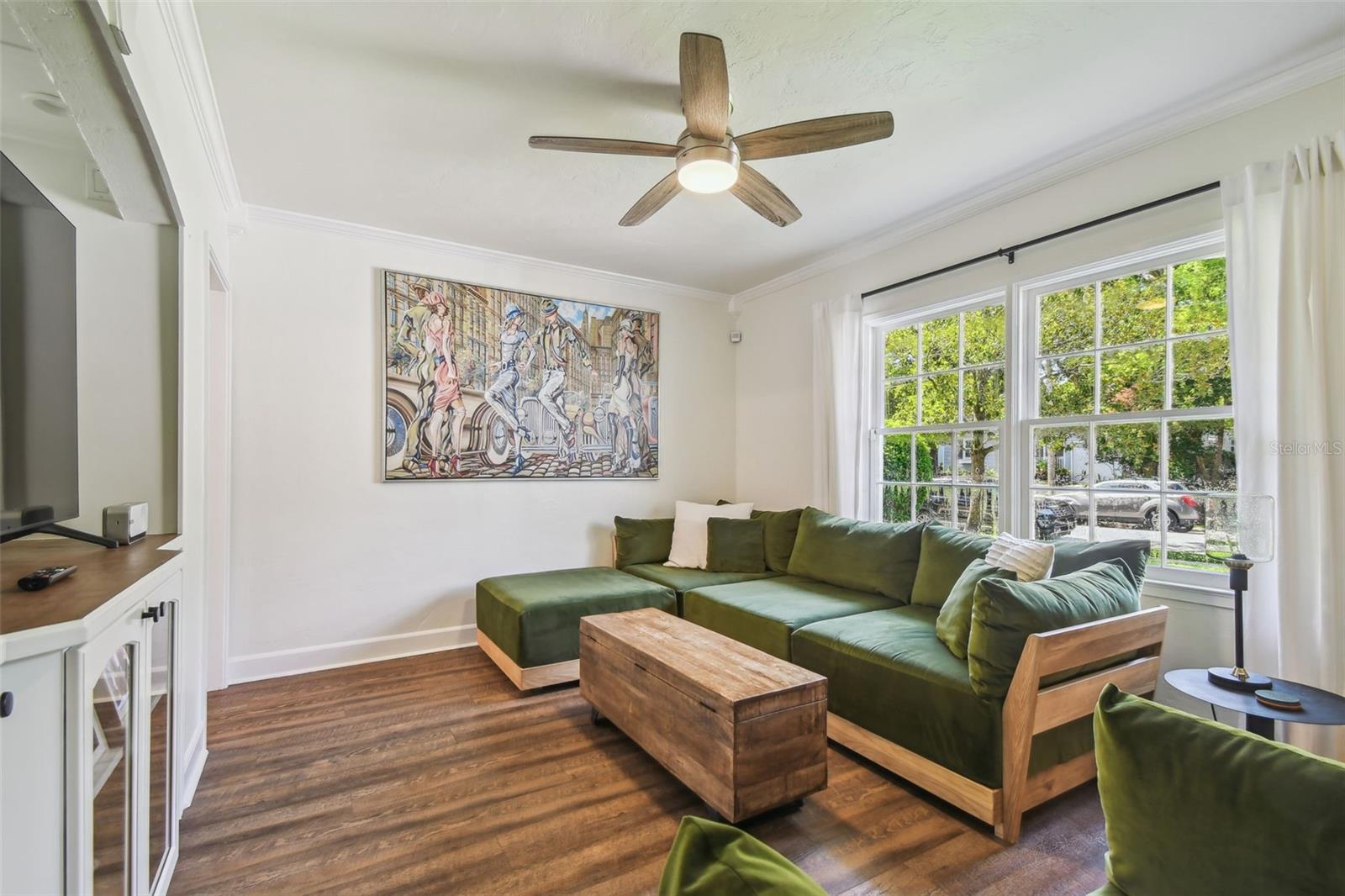 Image 10 of 39 For 1208 Crenshaw Street