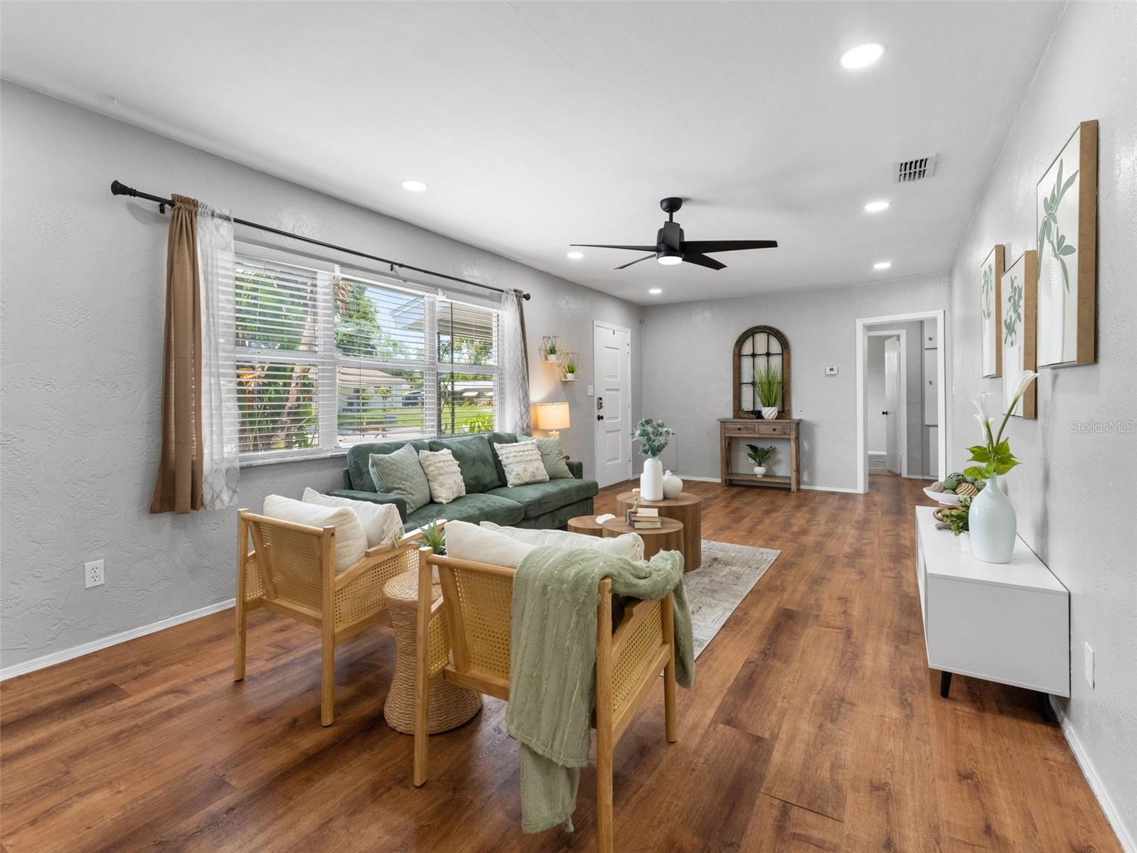 Image 10 of 35 For 5514 7th Avenue N