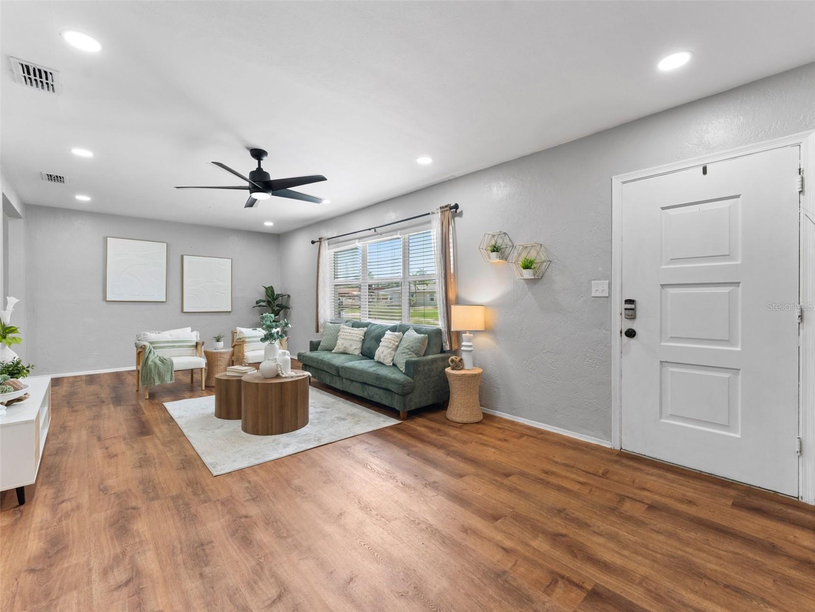 Image 8 of 35 For 5514 7th Avenue N