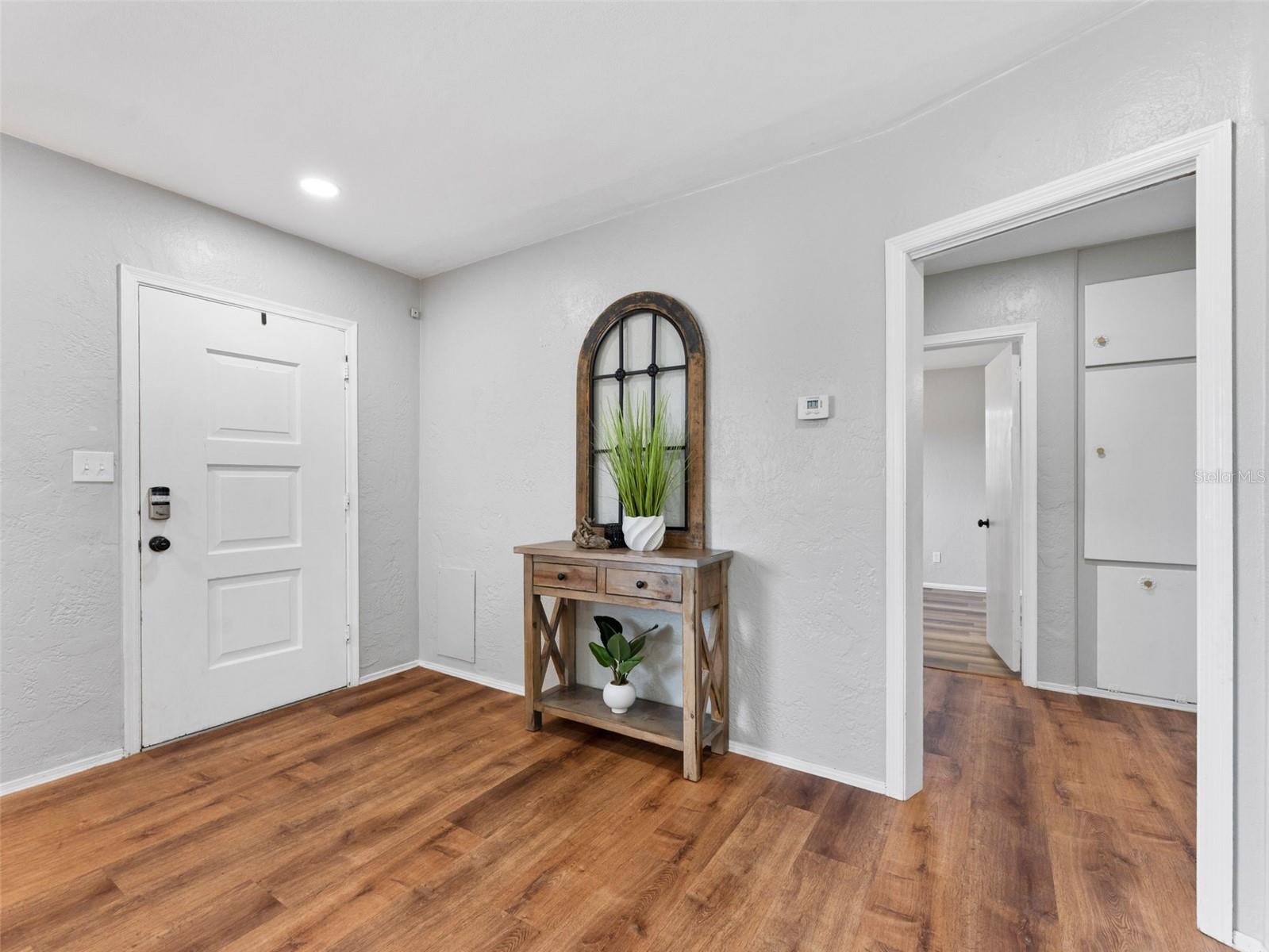 Image 9 of 35 For 5514 7th Avenue N