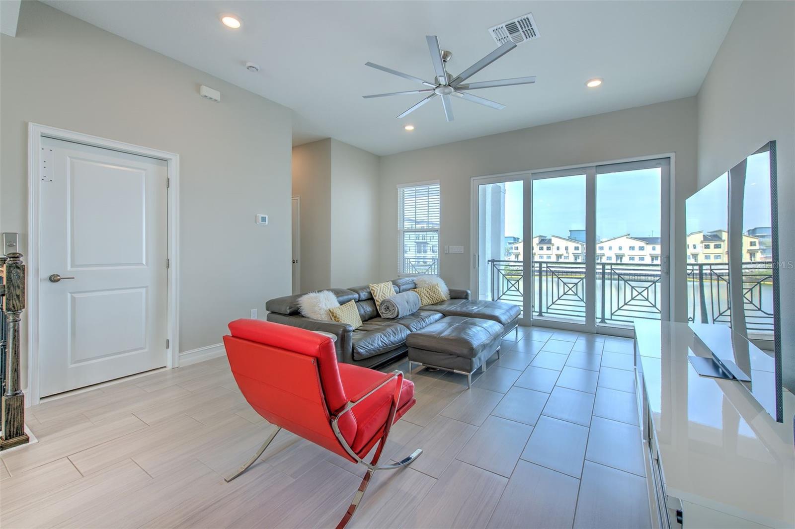 Image 29 of 68 For 5351 Bridge Street 64