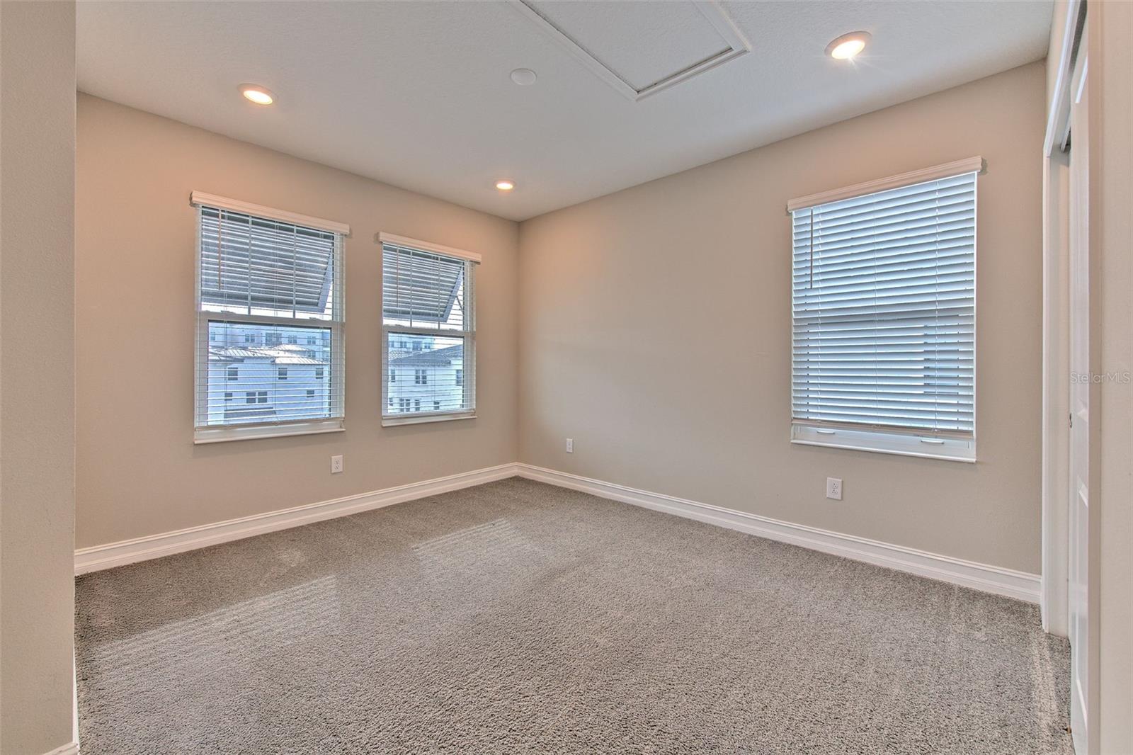 Image 40 of 68 For 5351 Bridge Street 64