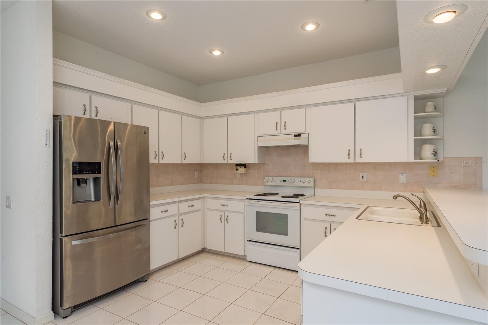 Image 10 of 37 For 1156 Ridgegrove Drive W