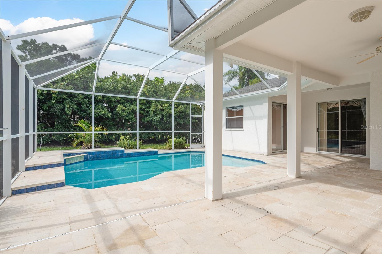 Image 31 of 37 For 1156 Ridgegrove Drive W