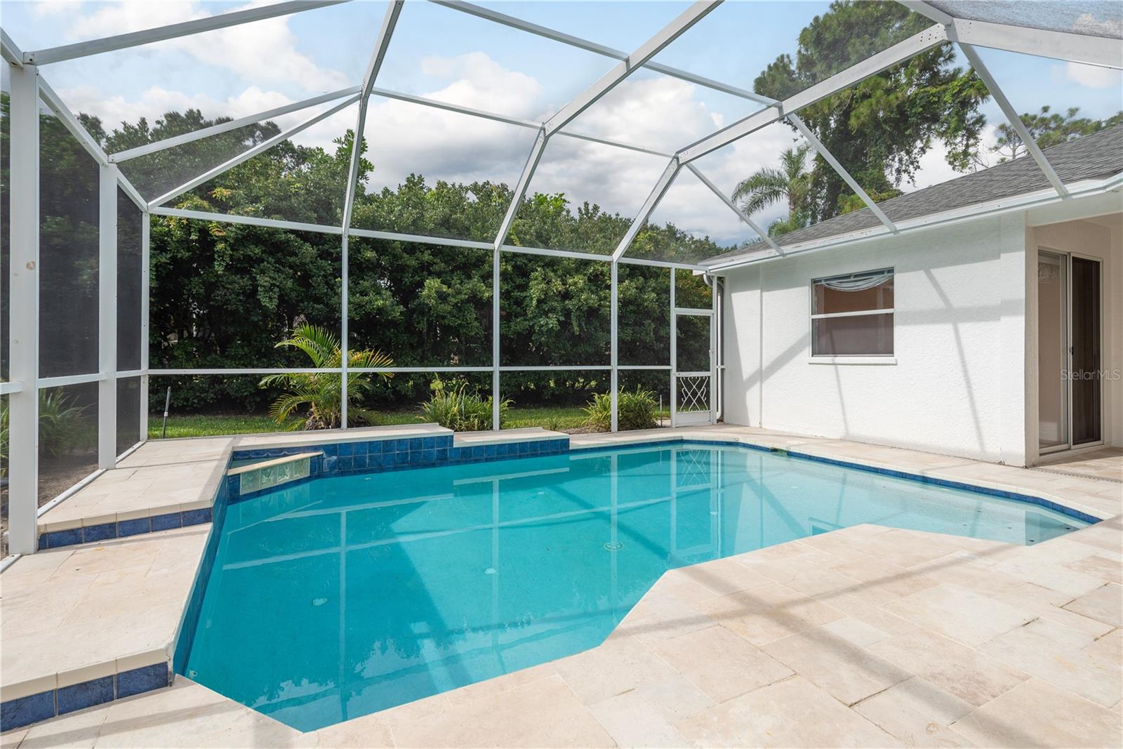 Image 32 of 37 For 1156 Ridgegrove Drive W