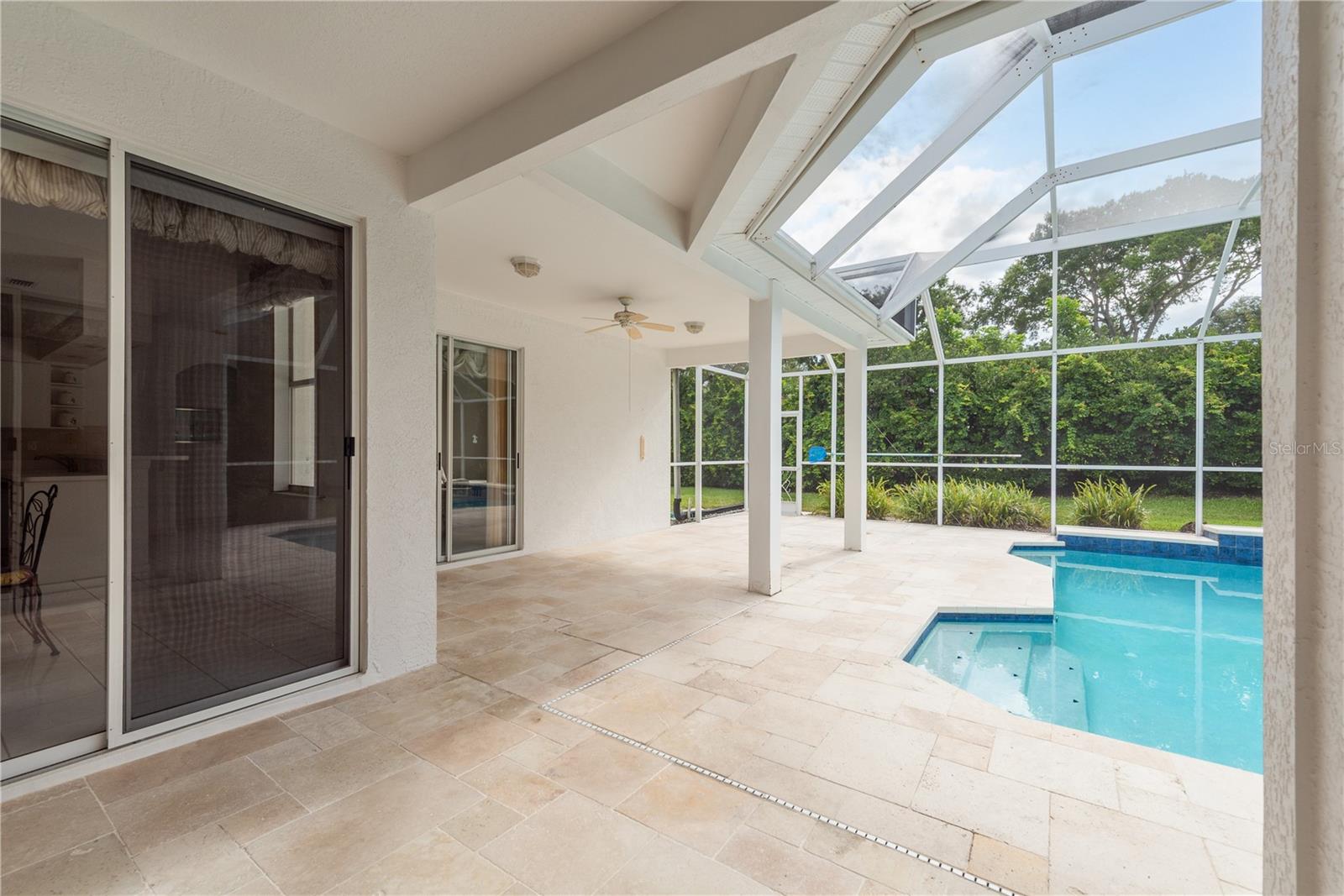Image 33 of 37 For 1156 Ridgegrove Drive W
