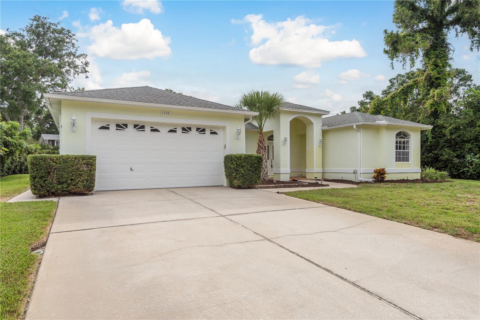 Image 4 of 37 For 1156 Ridgegrove Drive W