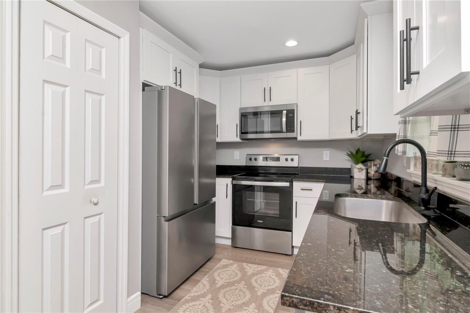 Image 10 of 29 For 604 Kinnear Drive