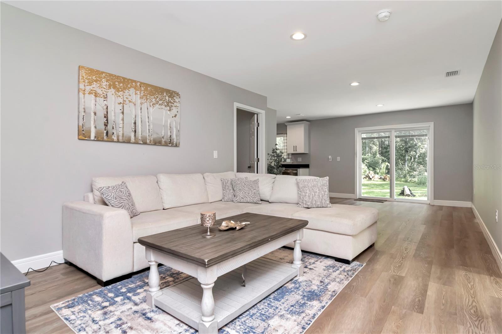Image 4 of 29 For 604 Kinnear Drive