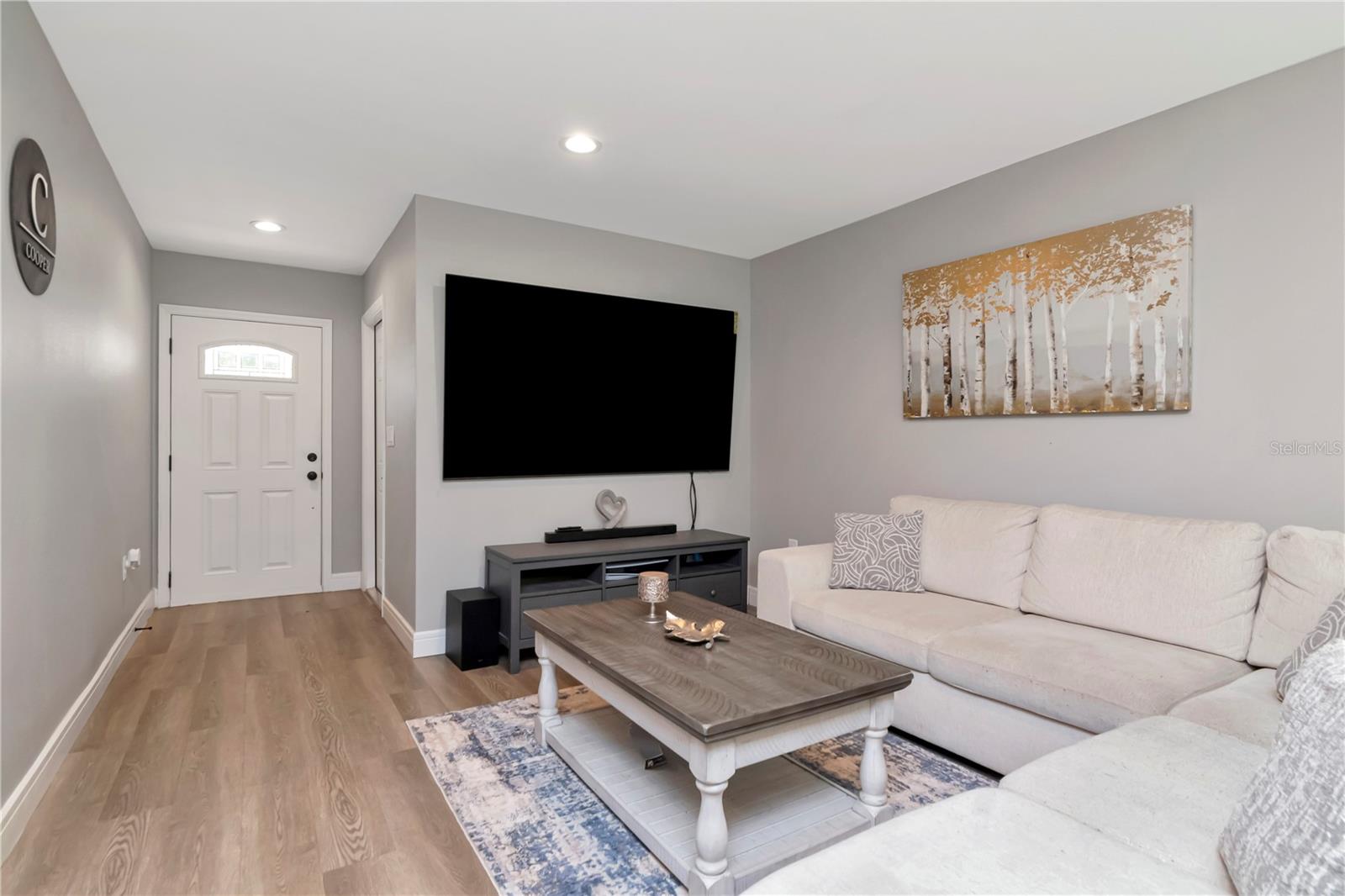 Image 5 of 29 For 604 Kinnear Drive