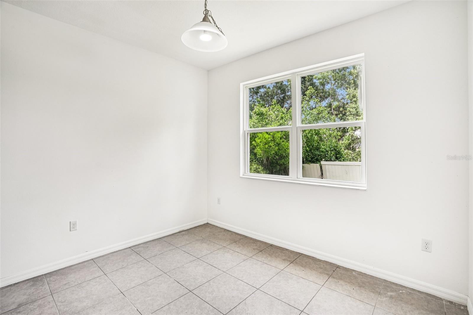 Image 14 of 42 For 1211 Canyon Oaks Drive