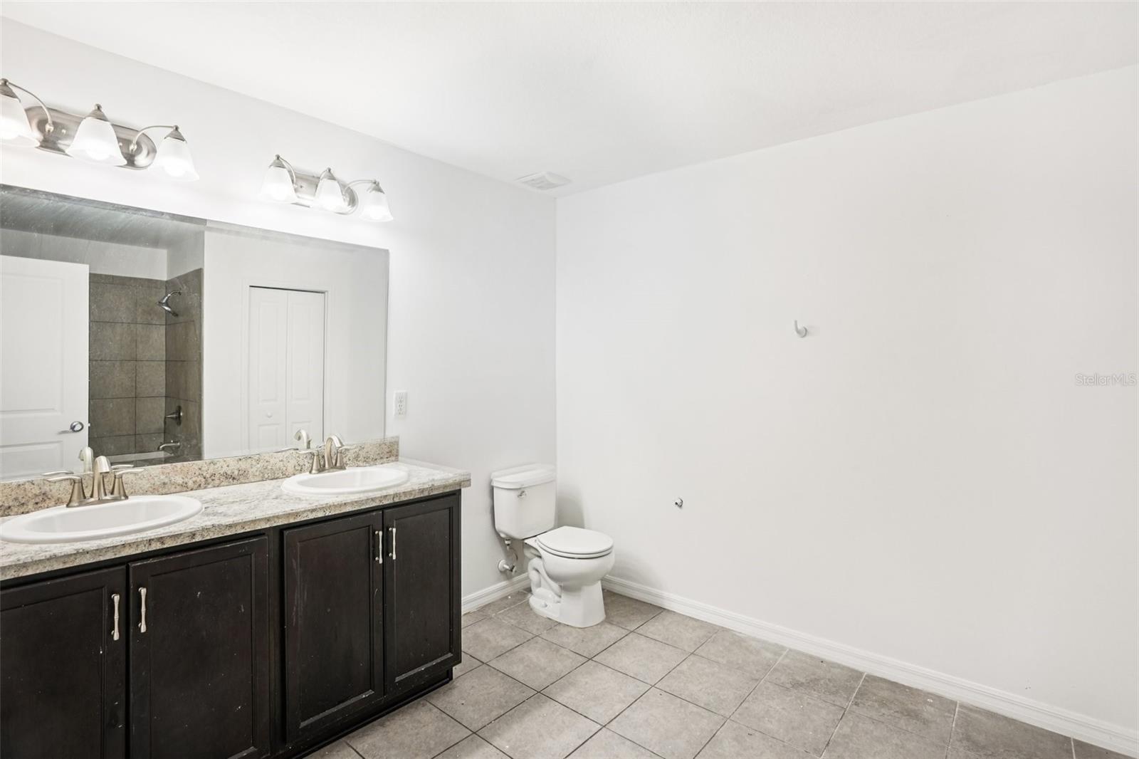 Image 30 of 42 For 1211 Canyon Oaks Drive